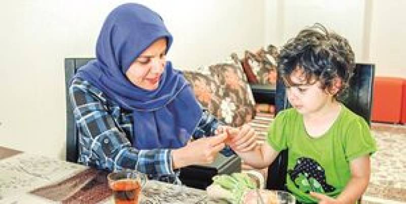 زنان خانه دار چطور خود را بیمه کنند؟